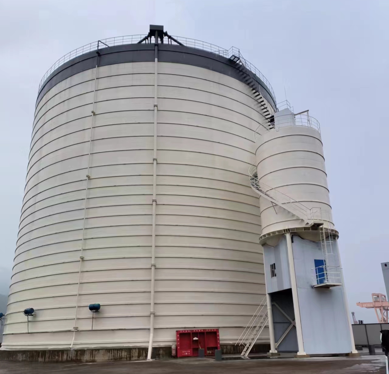 来凤10万吨水泥钢板库